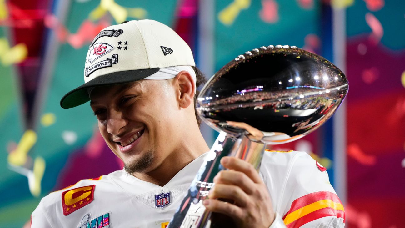 Kansas City Chiefs stars enjoy 2023 ESPY Awards win