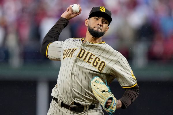 Padres reliever Suarez ejected for sticky stuff - Vimarsana News