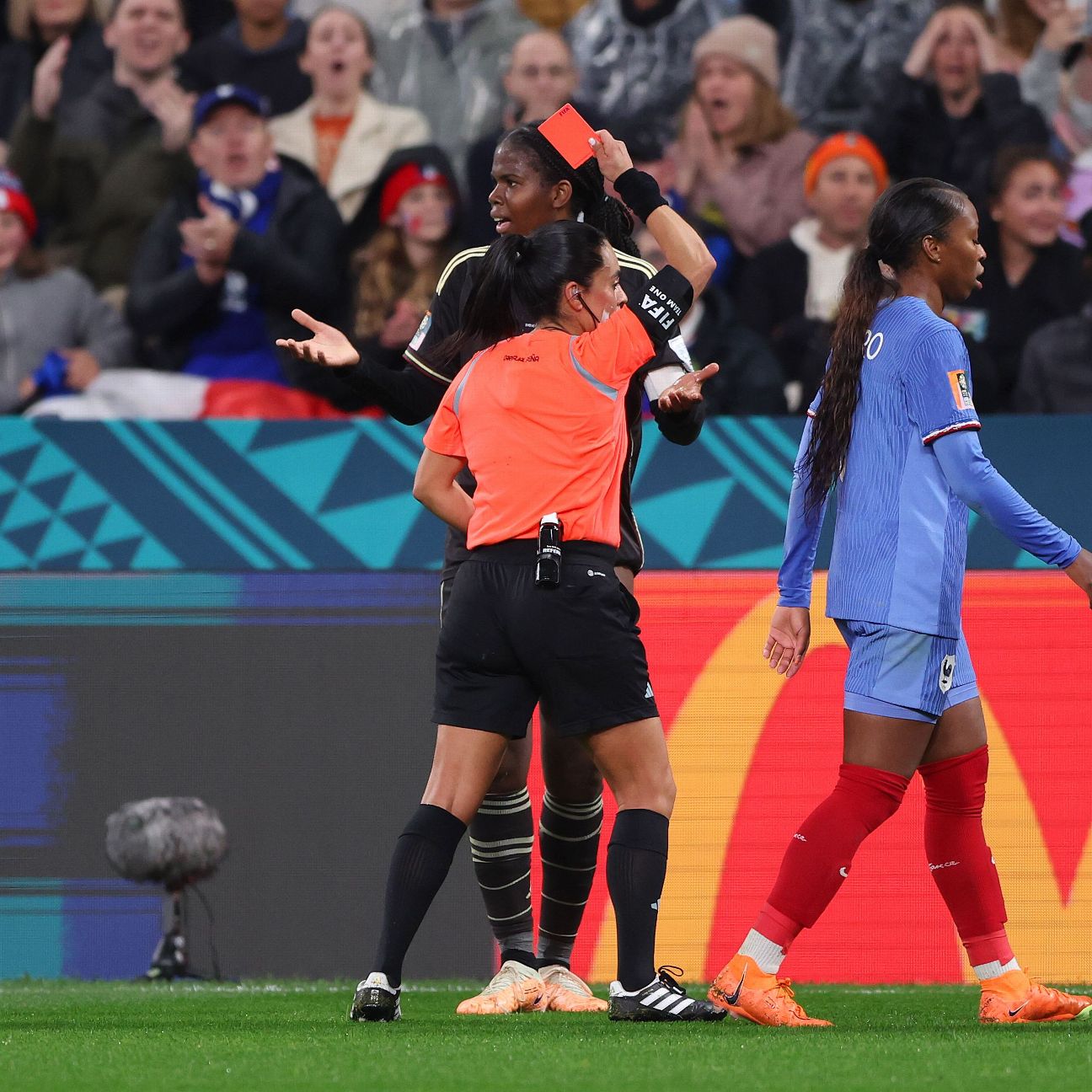 France held 0-0 by Jamaica at Women's World Cup