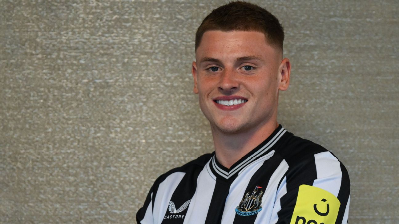 Newcastle sign Harvey Barnes on five-year deal