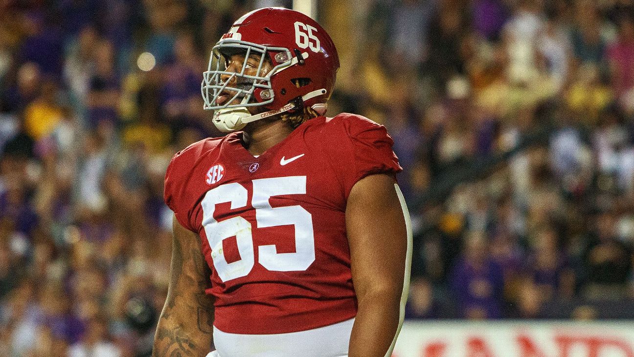 Bama's Latham wants NFL teams to try him at LT