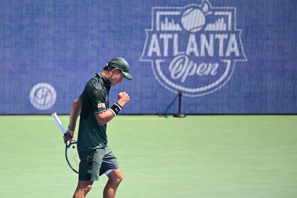 Nishikori wins in first ATP Tour match in 2 years