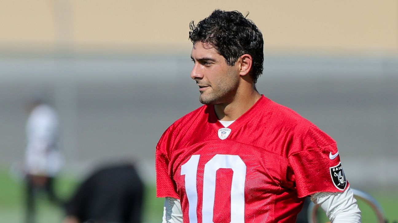 Jimmy Garoppolo finally takes practice field for the Raiders