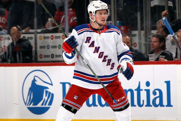 Senators fill void, sign Tarasenko to 1-year deal