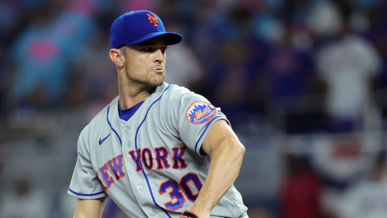 Mets trade reliever David Robertson to Marlins for 2 minor leaguers - ESPN