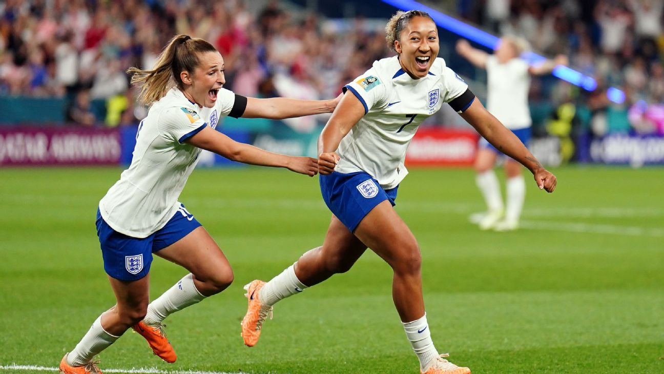 England close in on knockouts after Denmark win