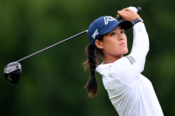 France’s Boutier up 3 in pursuit of Evian title