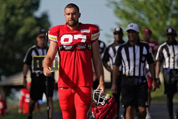 Kelce to be ‘better leader’ after practice fights