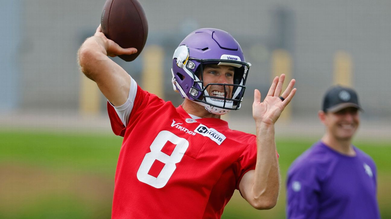Vikings' Kirk Cousins goes all-in while facing uncertain NFL future - ESPN