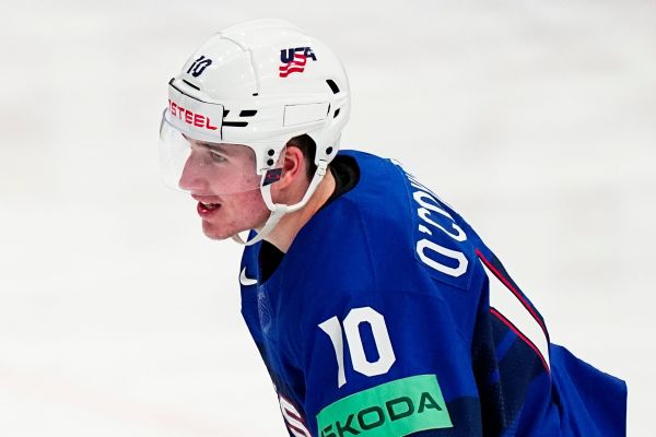 Pens, O'Connor sign 2-year deal, avoid arbitration