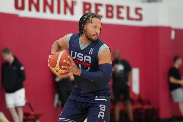 Kerr pegs Brunson as Team USA's 'natural leader'