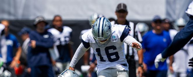 Dallas Cowboys sign kicker Tristan Vizcaino as insurance after