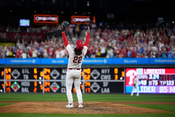 Lorenzen throws no-hitter in 2nd Phillies start