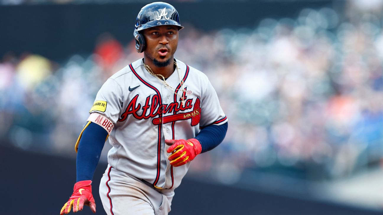 Ozzie Albies leads Braves' six-home run, 21-3 blowout of Mets - ESPN