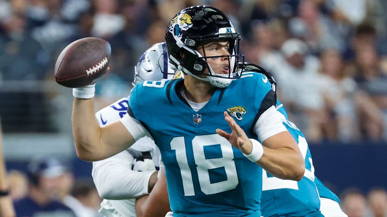 Jaguars QB Nathan Rourke shrugs off multiple defenders before throwing an  improbable TD 