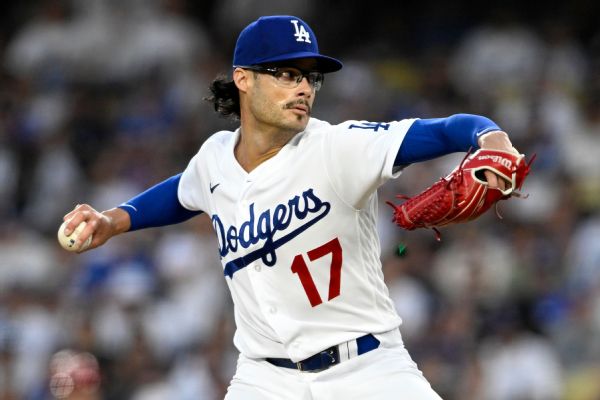 Dodgers lose another reliever, place Kelly on IL