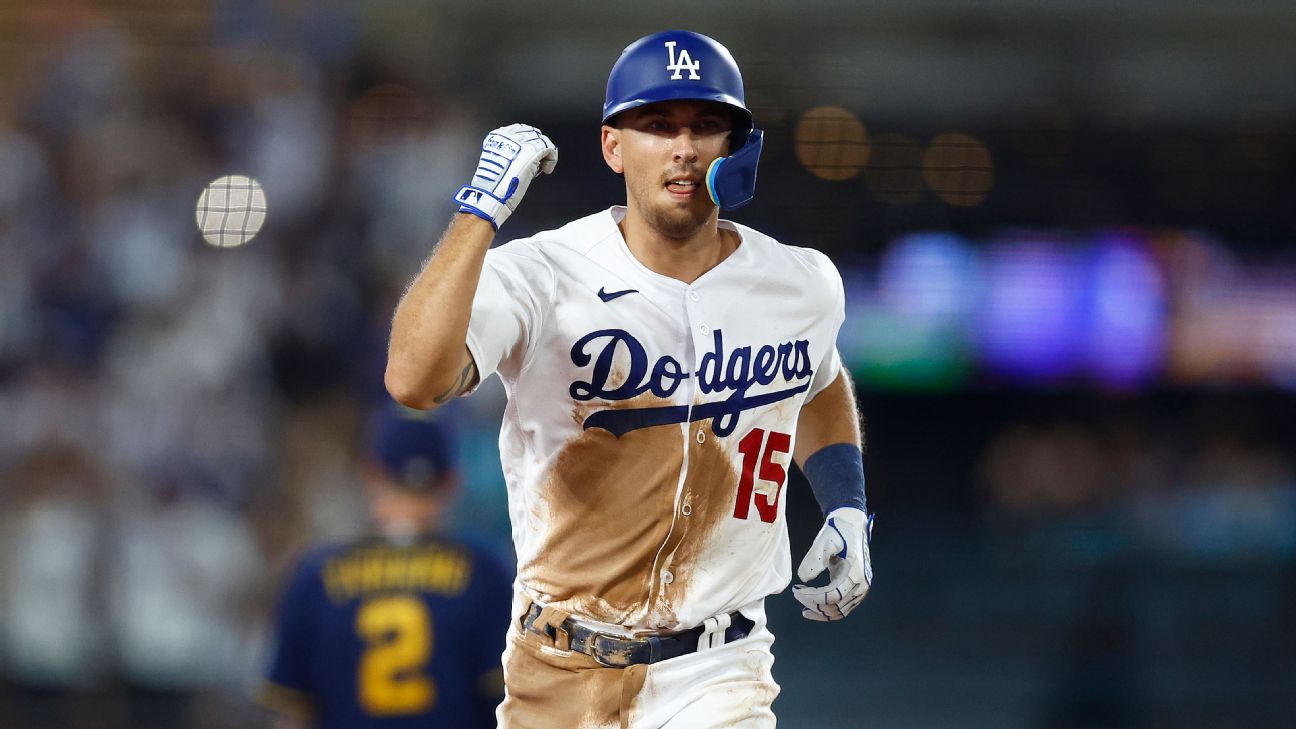 Dodgers sweep Brewers stay hot with 11th straight victory Dodgers sweep Brewers stay hot with 11th straight victory