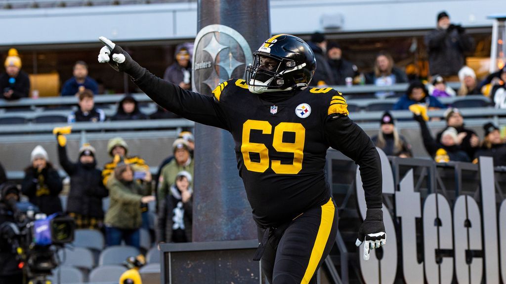 Steelers trade guard Kevin Dotson to LA