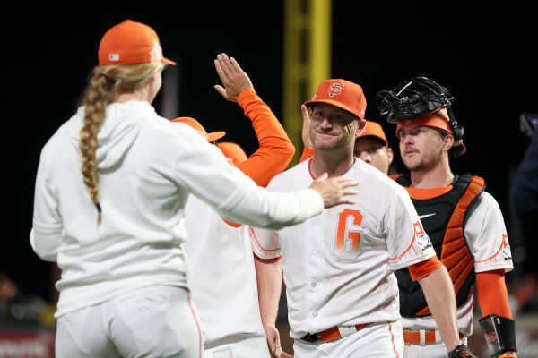 Giants’ Cobb loses no-hit bid with 2 outs in ninth