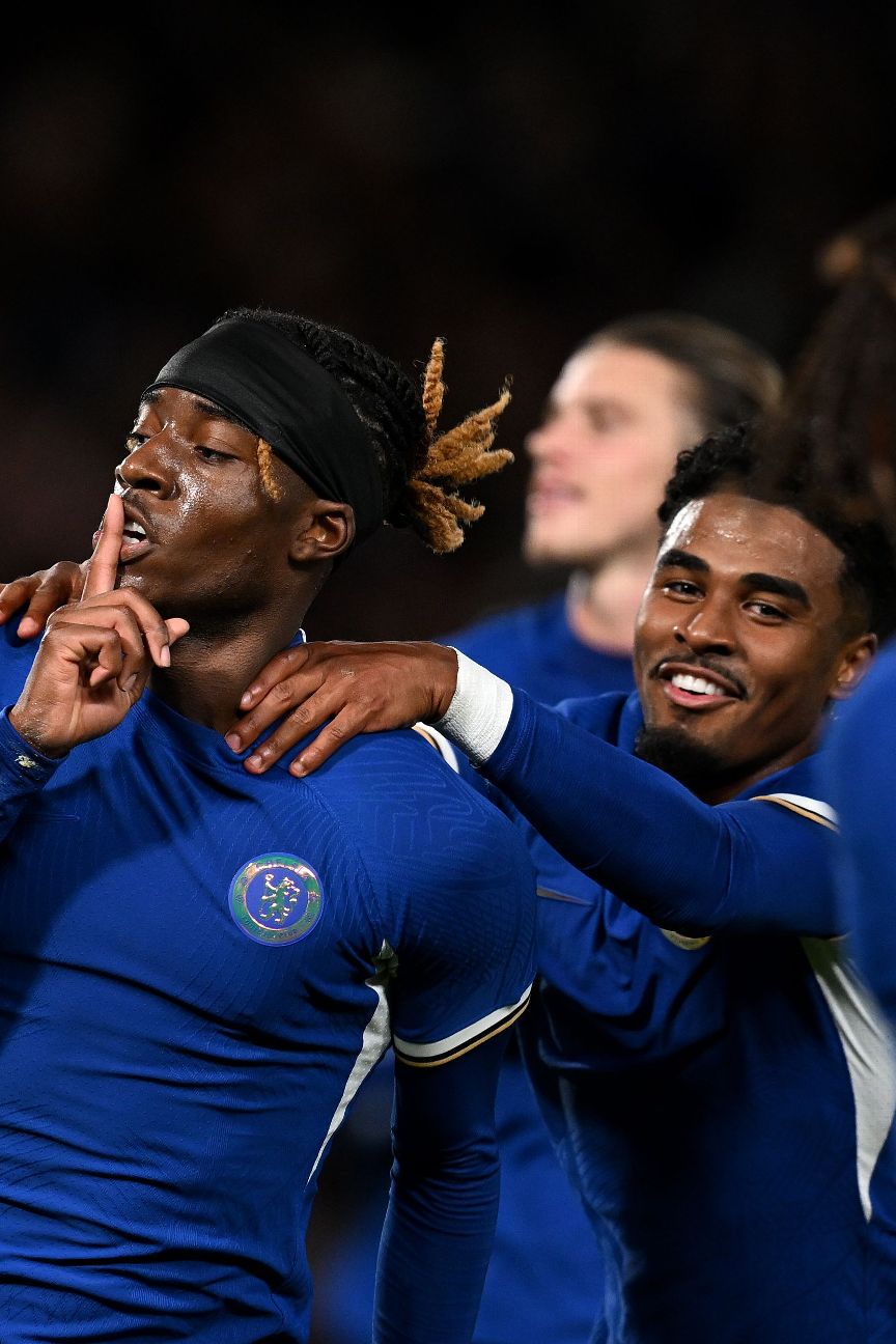 Chelsea fight back to beat Wimbledon 2-1 in League Cup, Everton through