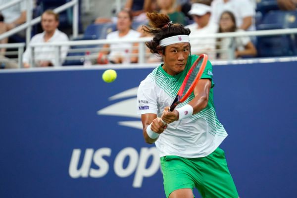 Zhang stuns '22 US Open runner-up, No. 5 Ruud