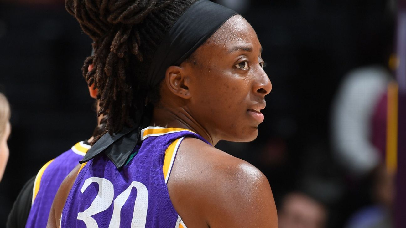 Sparks re-sign Nneka Ogwumike to reported 1-year deal