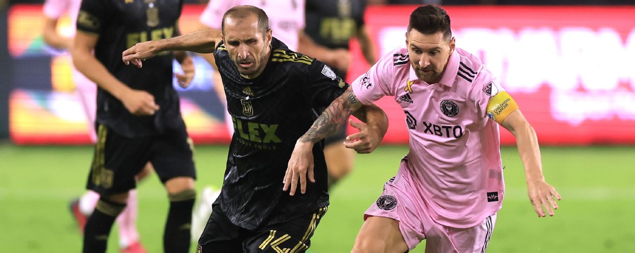 Los Angeles FC defender Kim Moon-Hwan (33) during a MLS game against the  Colorado Rapids, Saturday, May 22, 2021, in Los Angeles, CA. LAFC defeated  th Stock Photo - Alamy