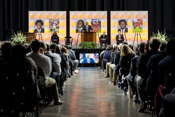 UVA to honor shooting victims at home opener