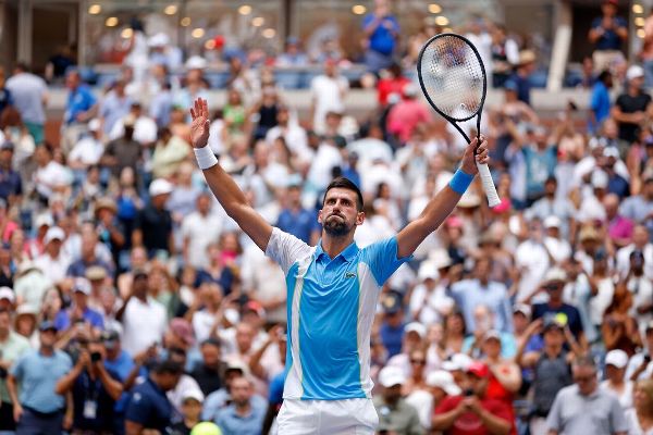 Djokovic sets mark after reaching US Open semis