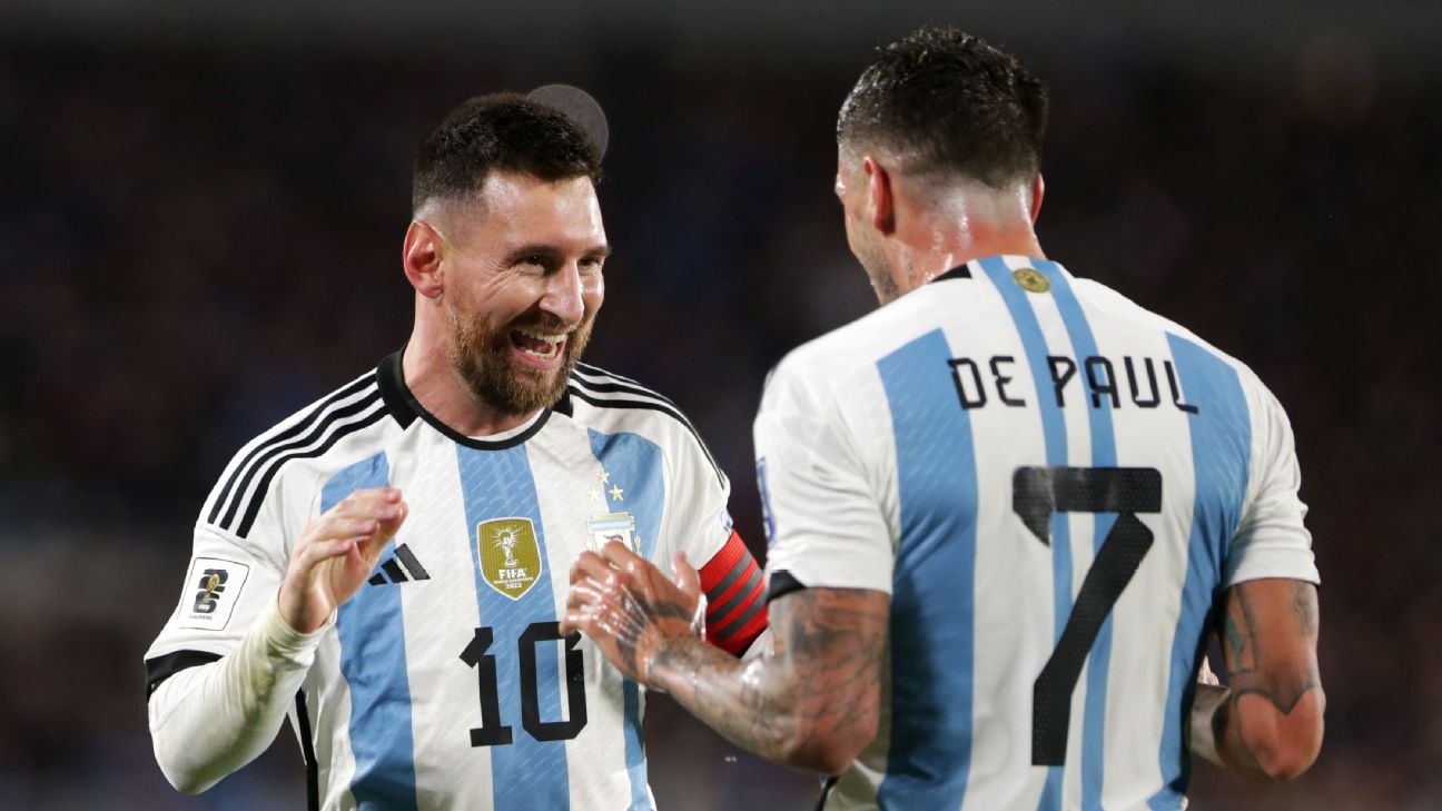 Messi scores from a free kick to give Argentina 1-0 win in South