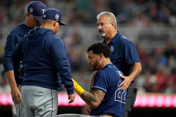 Rays places CF Siri on IL with right hand fracture