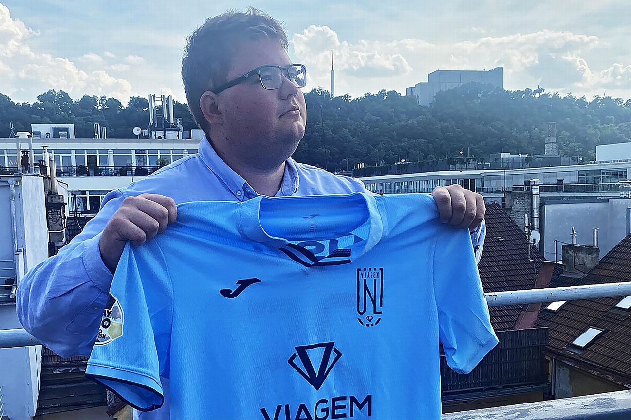 Father buys son, who has never played football, a place on Czech team for $22k