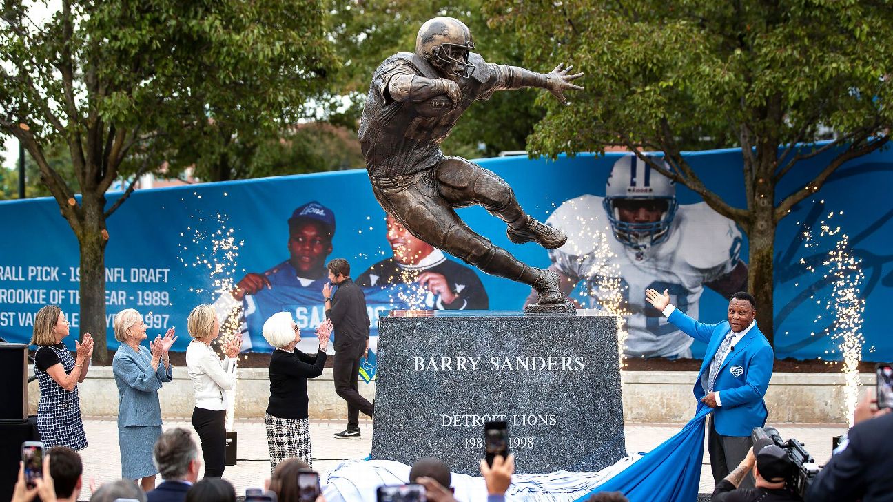 Peyton Manning 'Humbled And Honored' By Statue Dedication, Number Retirement