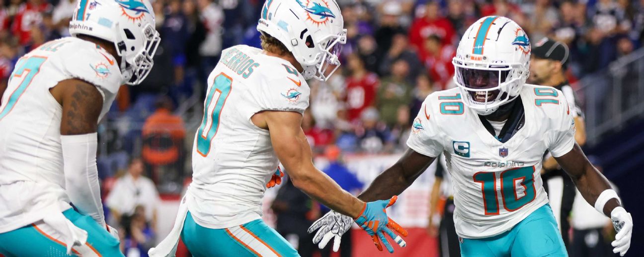 Inside the Numbers: Hill Breaks Dolphins Receiving Record in Week 14