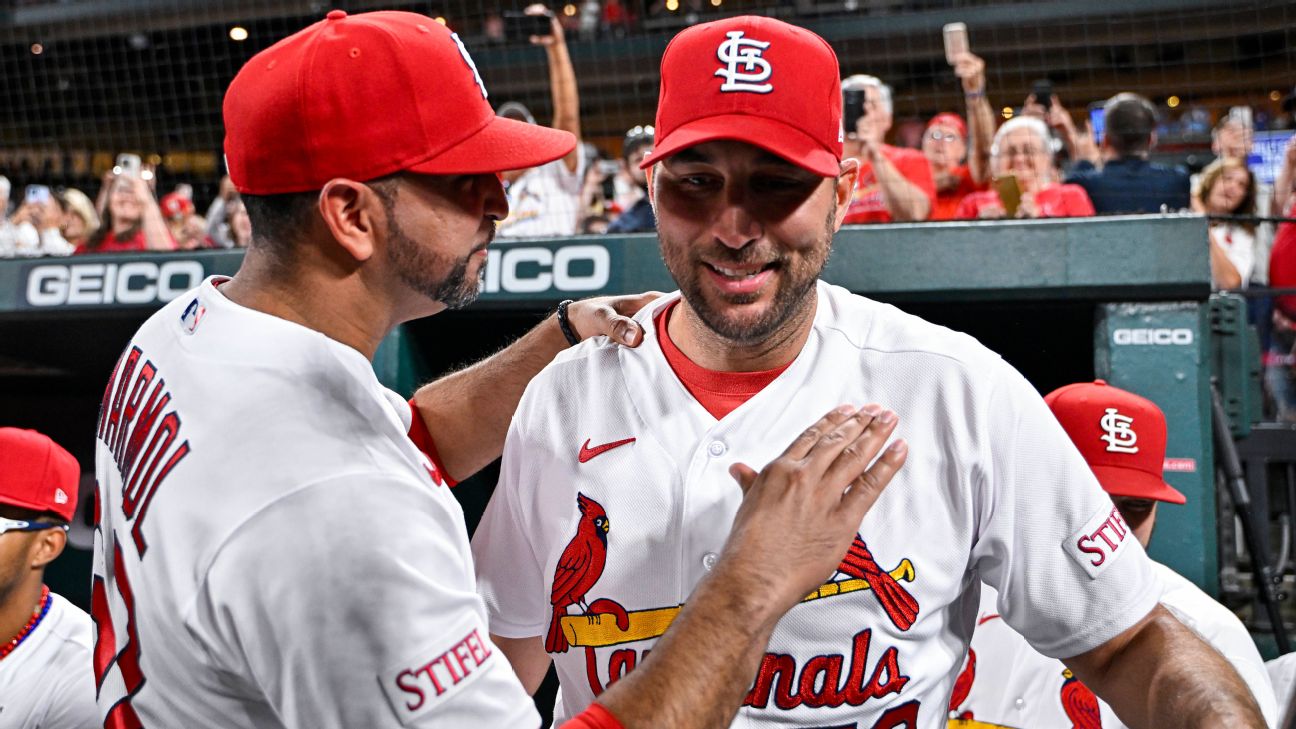 Cards' Adam Wainwright wins 200th game with gem vs. Brewers - ESPN