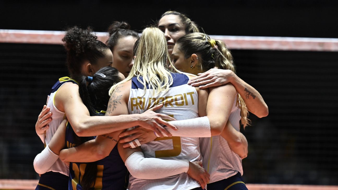 Brasil vence a Bulgária no tiebreak, mas se complica no Pré-Olímpico de  Vôlei