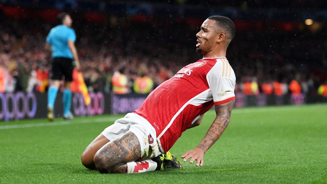 ARSENAL ATROPELA COM GOLAÇO DE GABRIEL JESUS! ARSENAL 4 X 0 PSV, CHAM