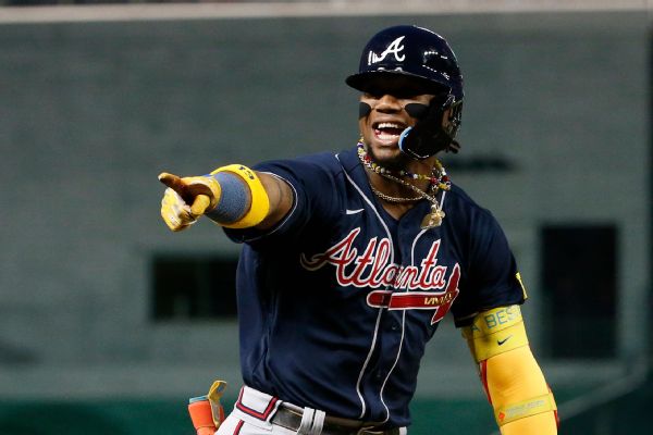 Braves’ Acuña 5th player ever with 40-40 season