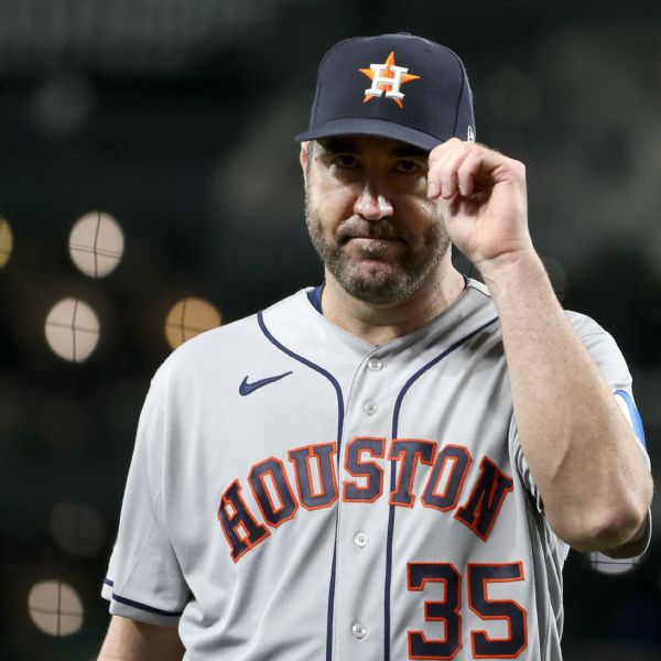 Vintage Verlander helps Astros pad wild card lead