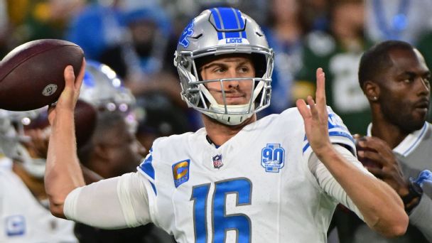 Lions dominate Packers to take early control of NFC North