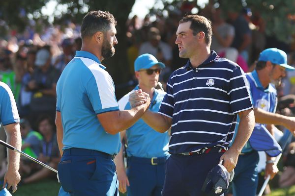 Europe sweeps foursomes to start Ryder Cup