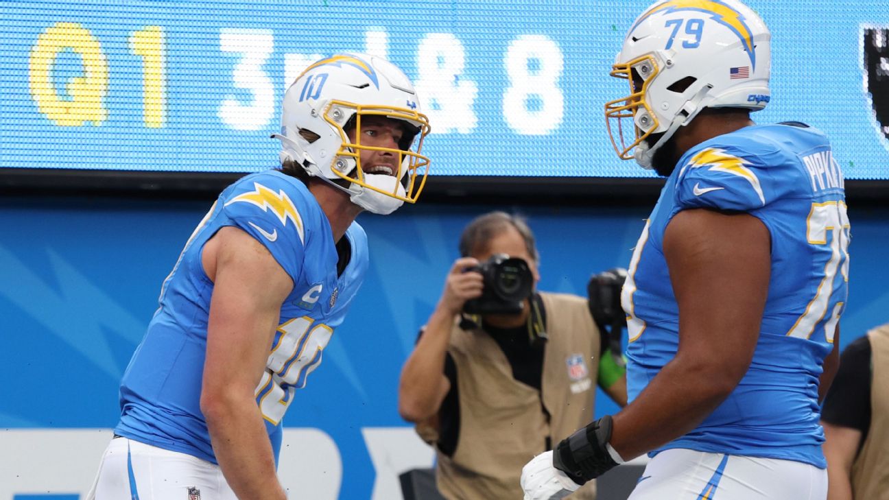 Raiders vs. Chargers score: Justin Herbert leads L.A. to an