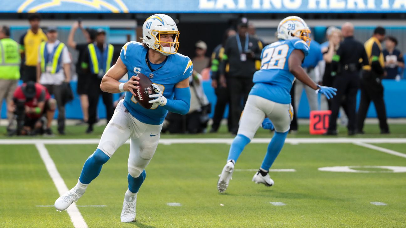 Chargers' Justin Herbert sits out practice Friday, questionable vs