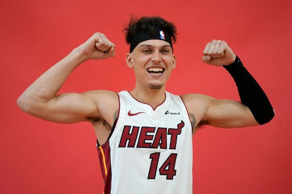 Heat believe they can contend as Herro stays put