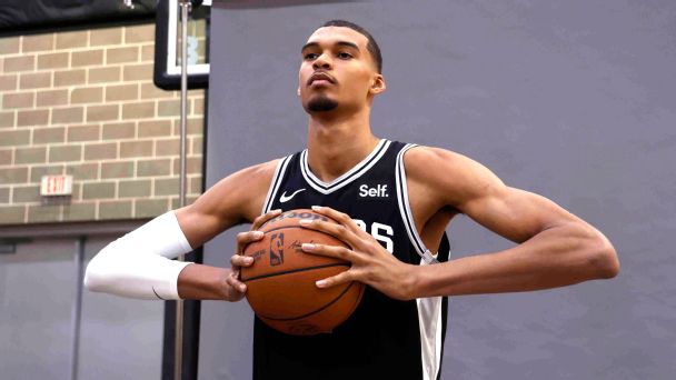 Wemby hopes to join Jordan, Maravich on list of notable debuts at MSG