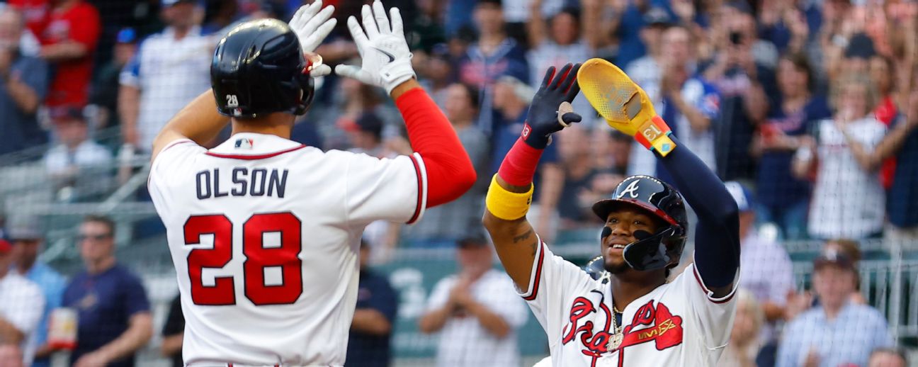 Social media reacts to Acuna's return to Braves