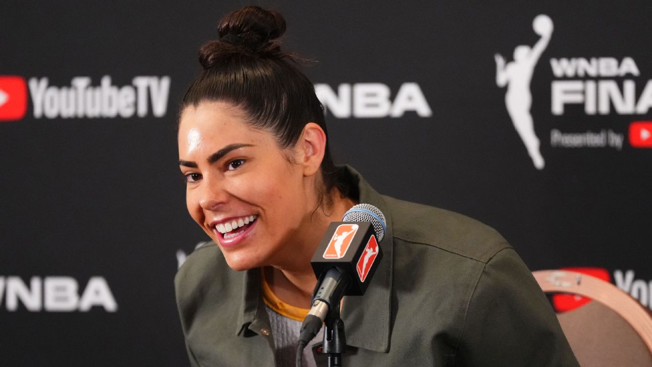 Kelsey Plum Shares Memorable Interaction With Tom Brady Tuesday Night -  Sports Illustrated