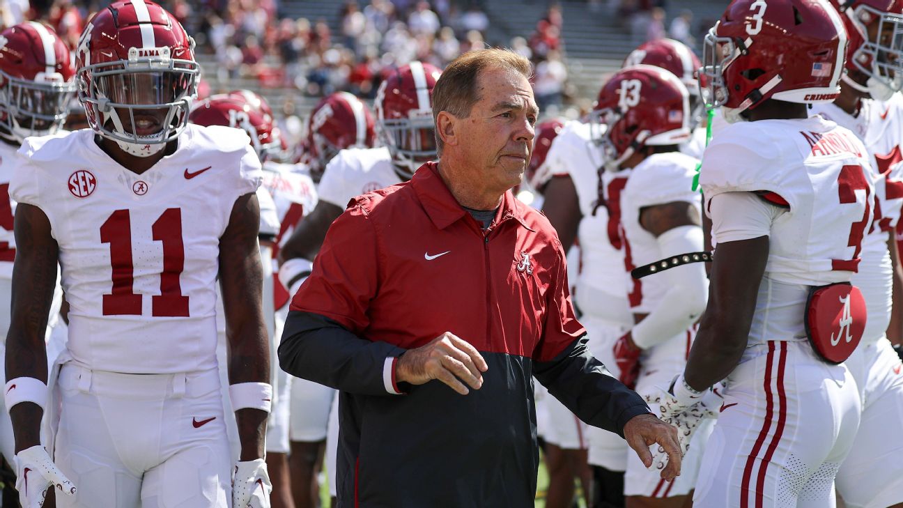 Alabama Football: Preseason Coaches Poll shines on the Tide