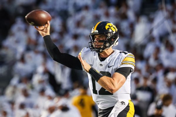 Iowa QB McNamara confirms plan to return in ’24