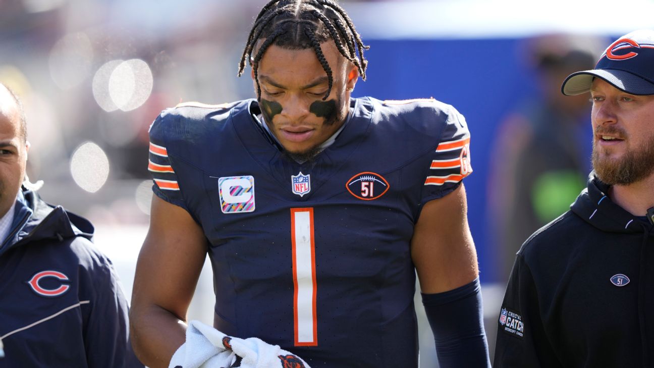 Justin Fields exits Bears' loss to Vikings with right hand injury ...